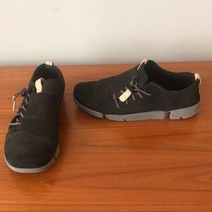 Clark’s sneakers lightly used